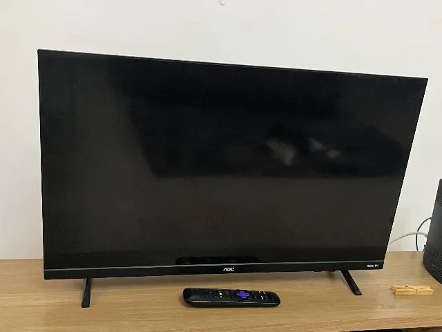 Smart TV 32" com sistema Roku TV