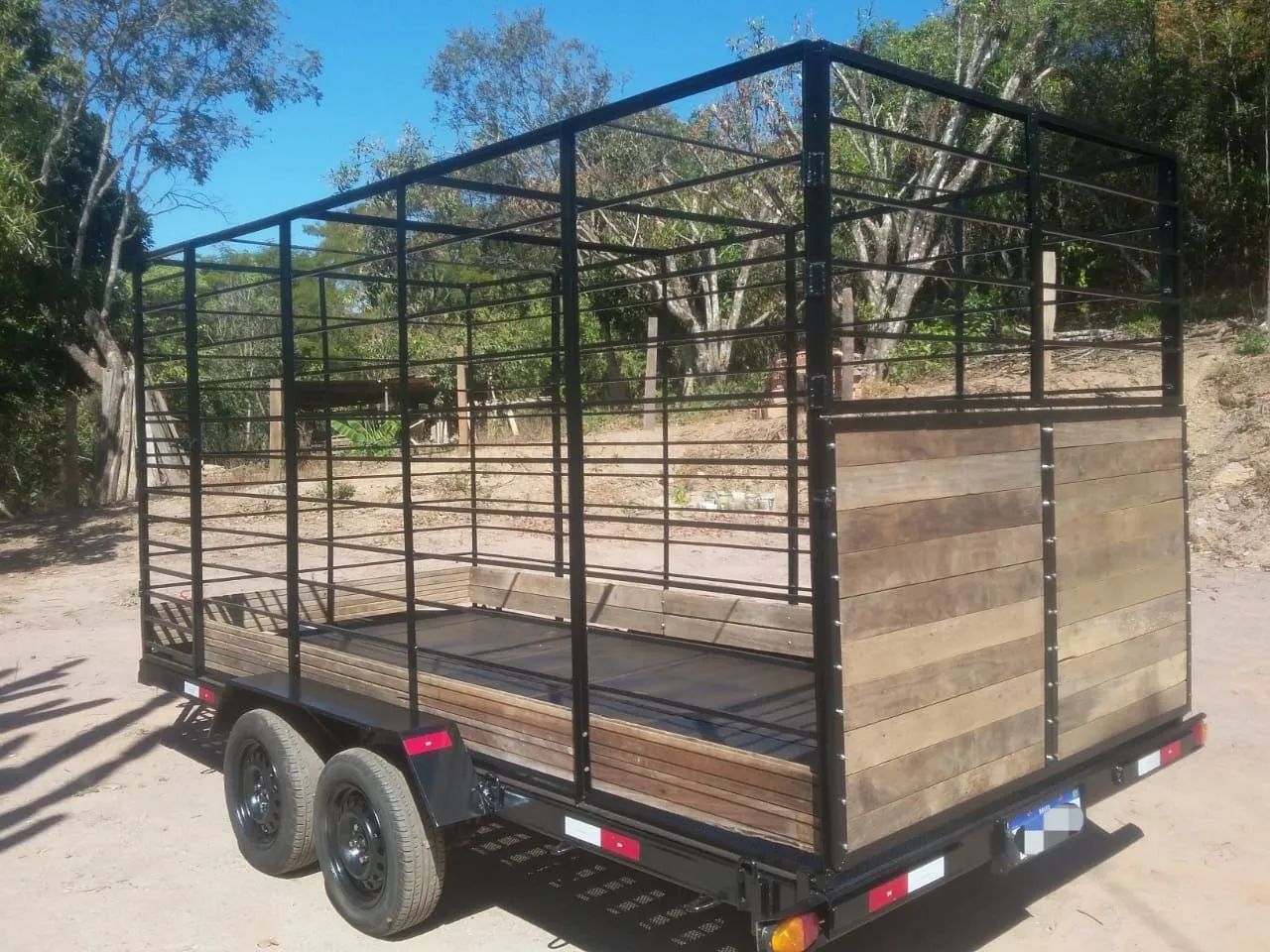 Reboque prancha e gaiola 