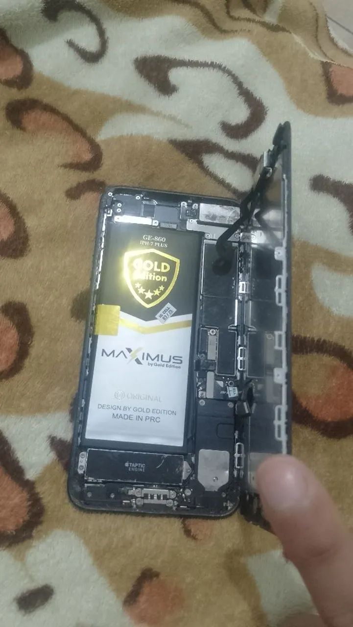 VENDO CARCAÇA DO IPHONE 7 PLUS SEM BATERIA FRINTAL BOA ORIGINAL  - Foto 5