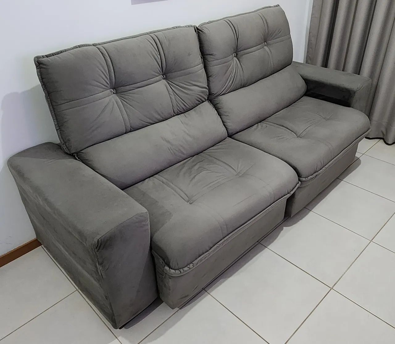 Sofá Retrátil e Reclinável 4 lugares (2,25m)