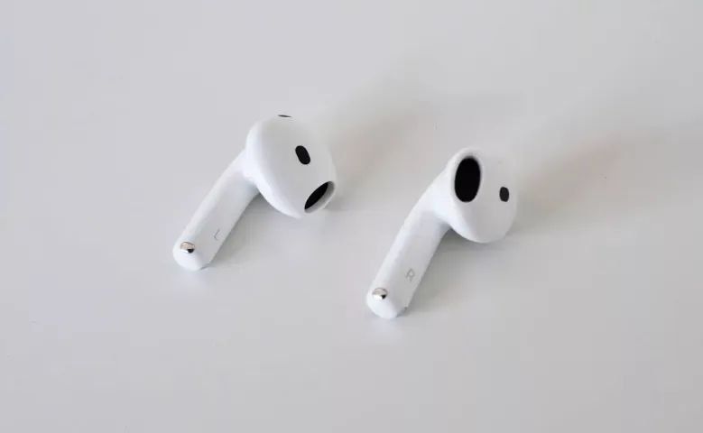 AirPods 4 e AirPods 4 ANC Lacrados | Cescho Select | Compra segura
