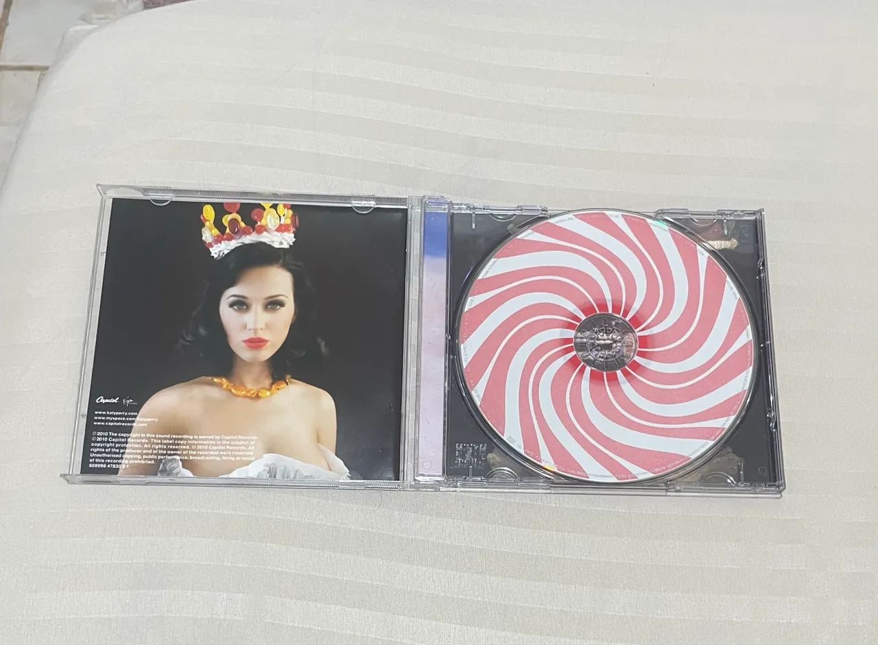 Cd Katy Perry Teenage Dream  - Foto 3