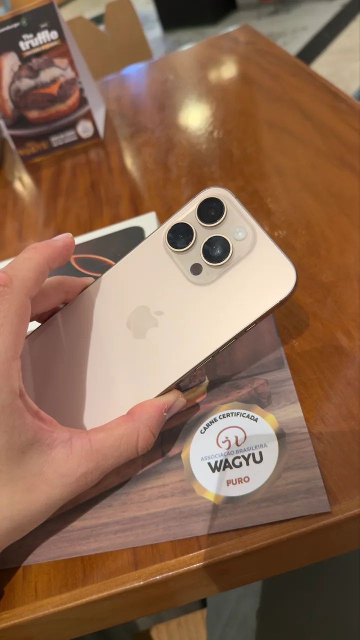 iPhone 16 PRO - Foto 4