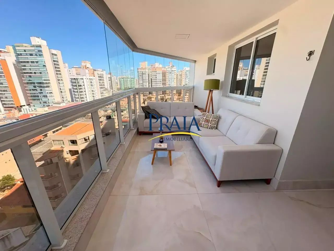 Apartamento com 3 Quartos para alugar, 115m² - Itapuã - Foto 2