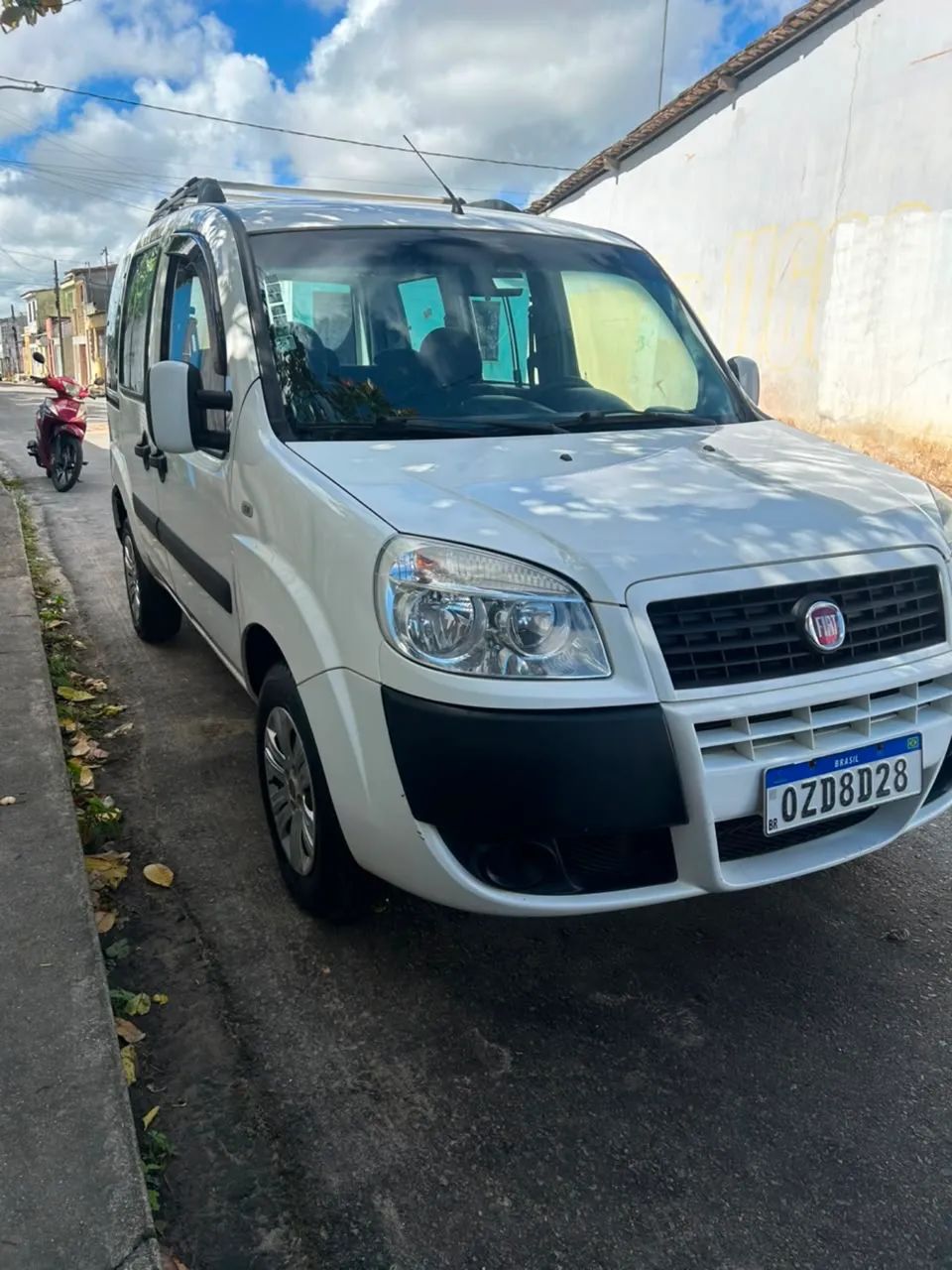 Fiat Doblo Essence 1.8 Flex 16V 5P 2014 - Foto 5
