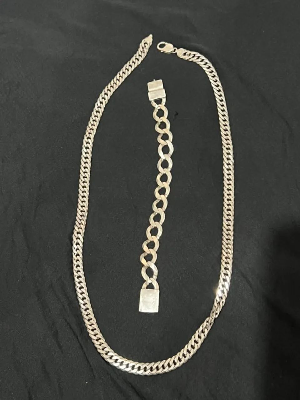 Cordão , Pulseira e Pingente de Prata
