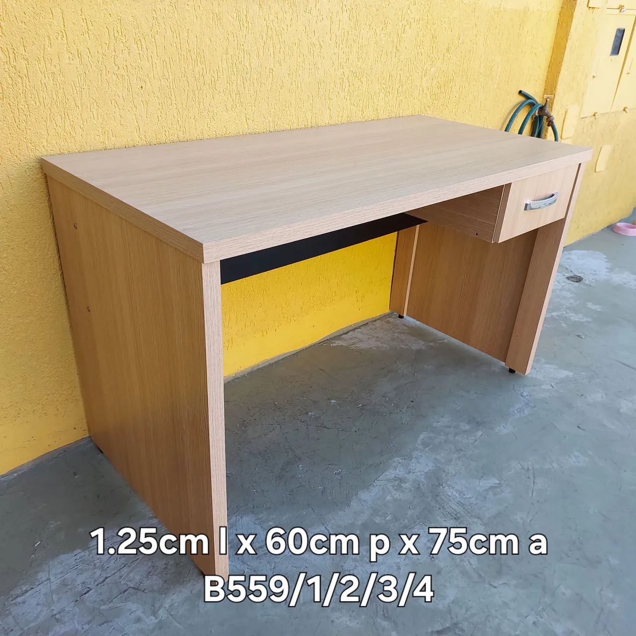 Mesa escritório com gaveta - Foto 5