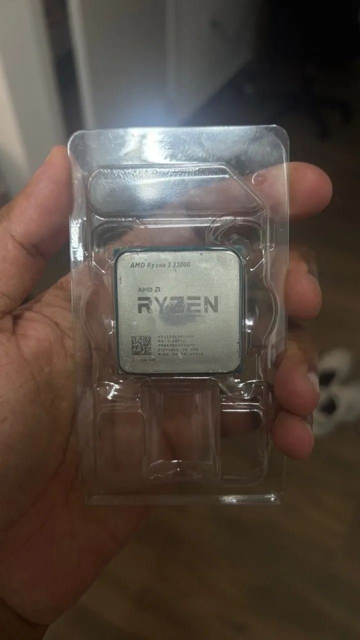 AMD Ryzen 3 3200G