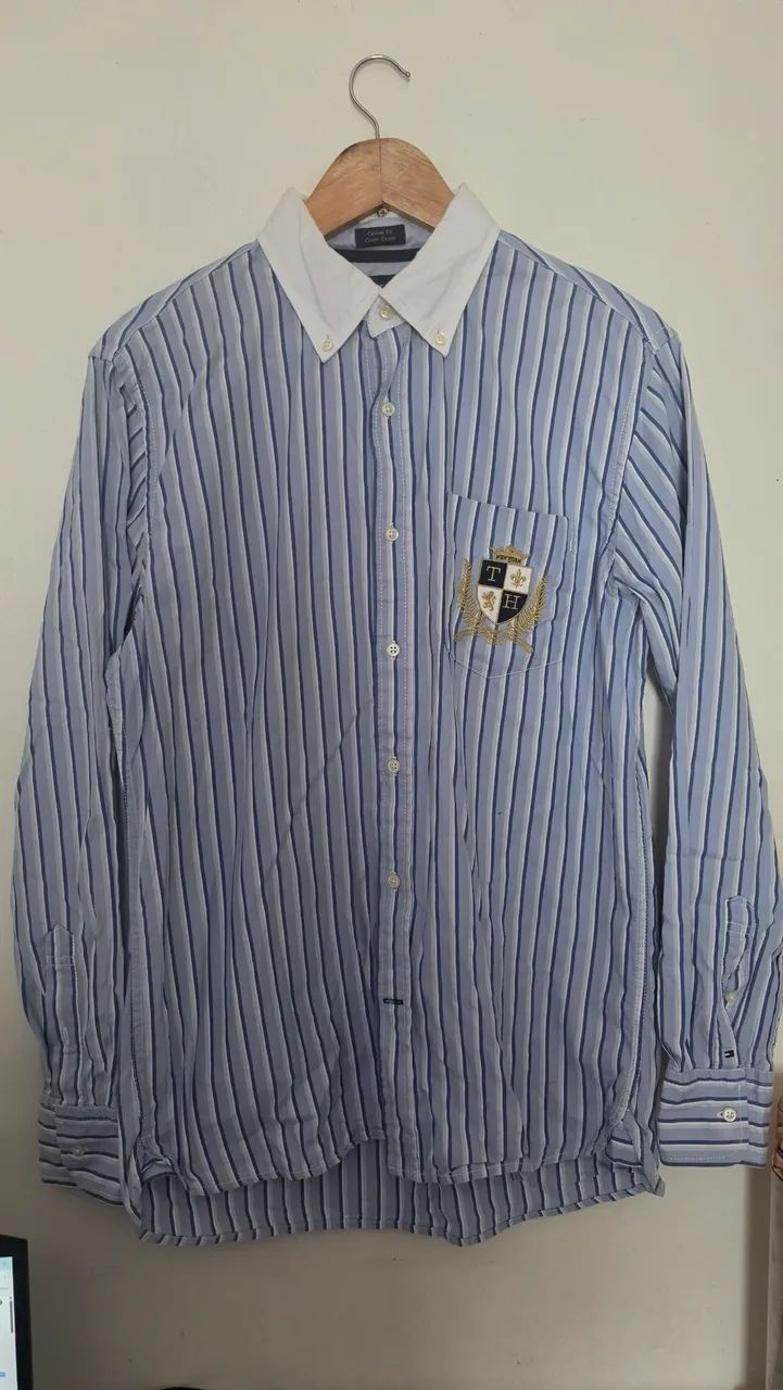 Camisa Tommy Hilfiguer - tamanho M