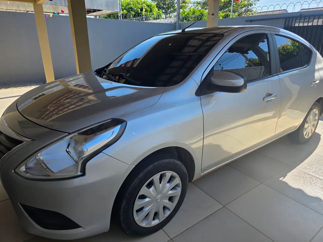 Nissan Versa 1.0 12V Flexstart 4P Mec. 2017
