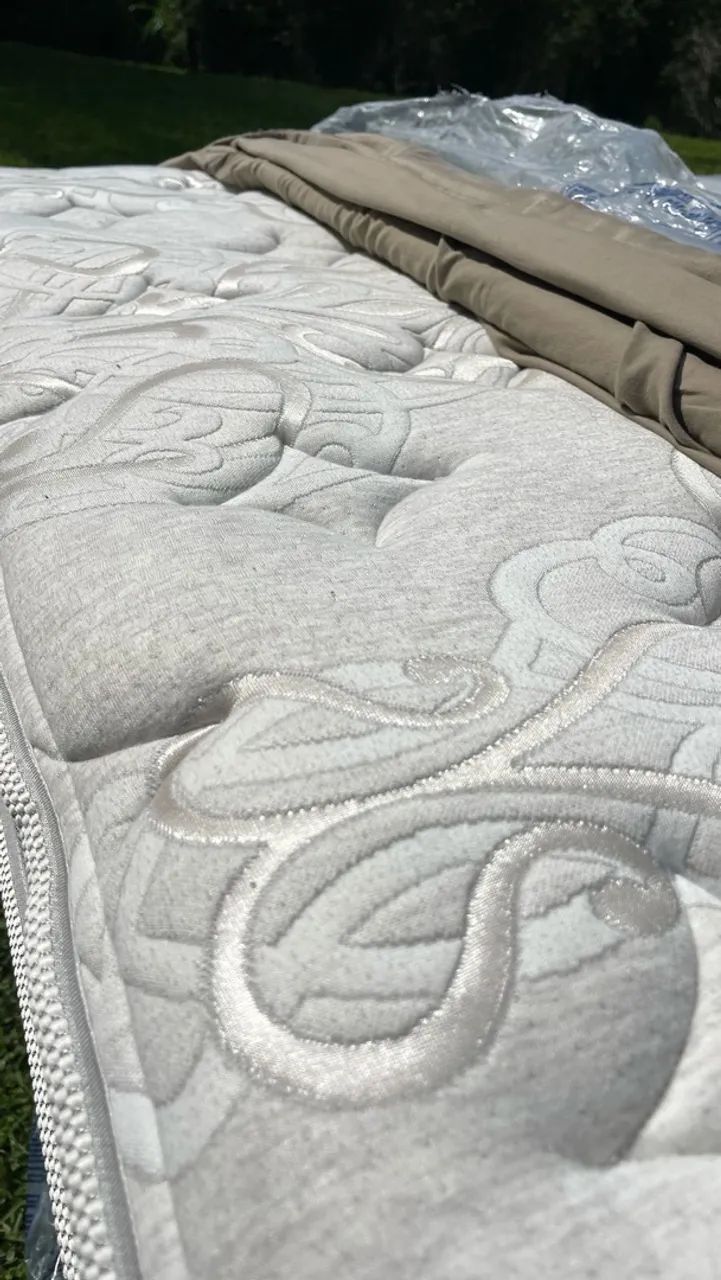 VENDE-SE CAMA KING + BOX EM PERFEITO ESTADO - Foto 2