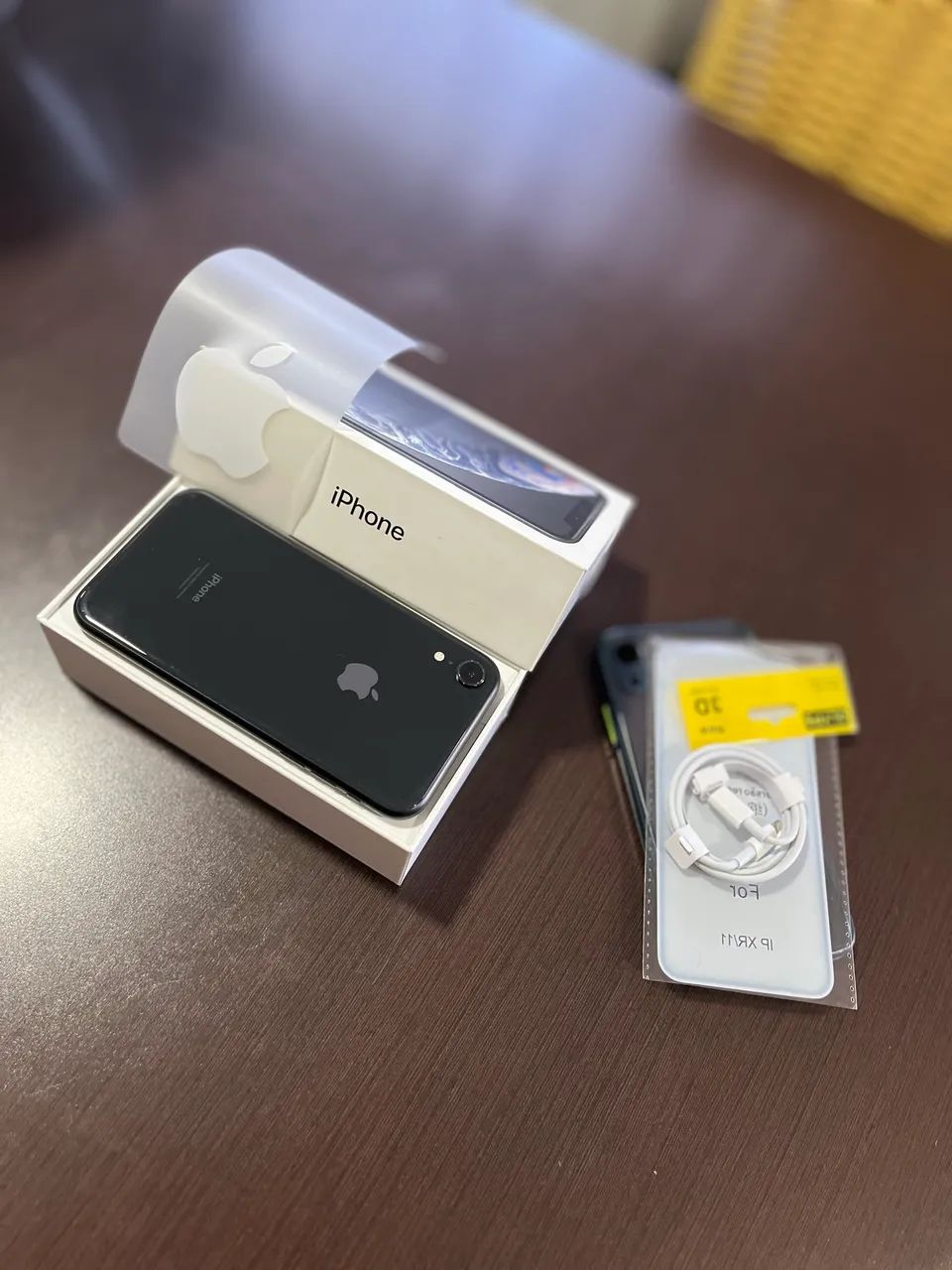 Iphone XR 128gb - Impecável com caixa! - Foto 2