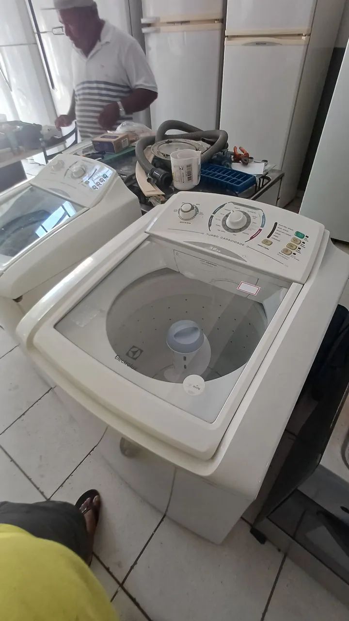 Lavadora Electrolux 12kg semi nova