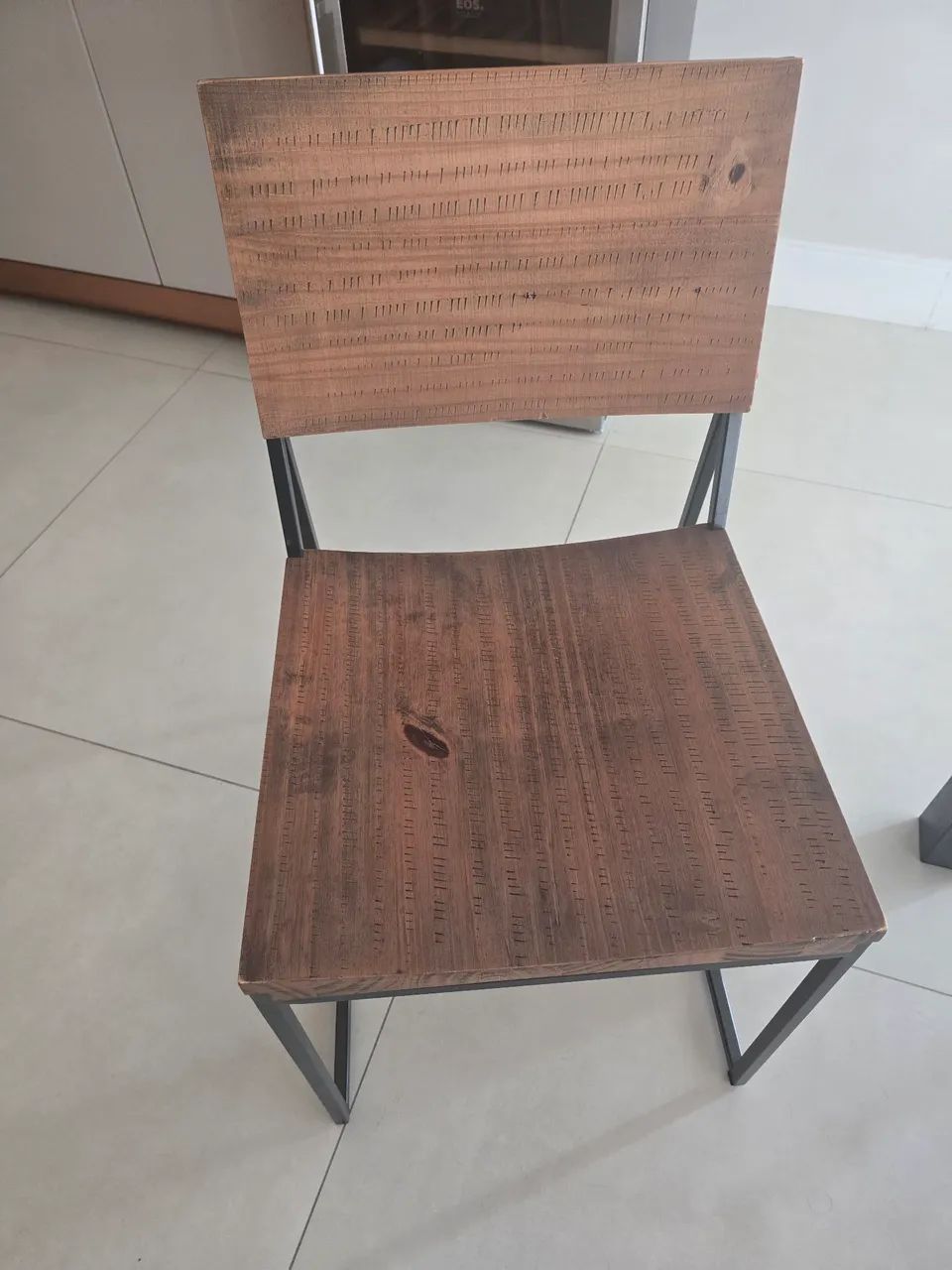  Mesa de Jantar de rústica de madeira maciça - Foto 5