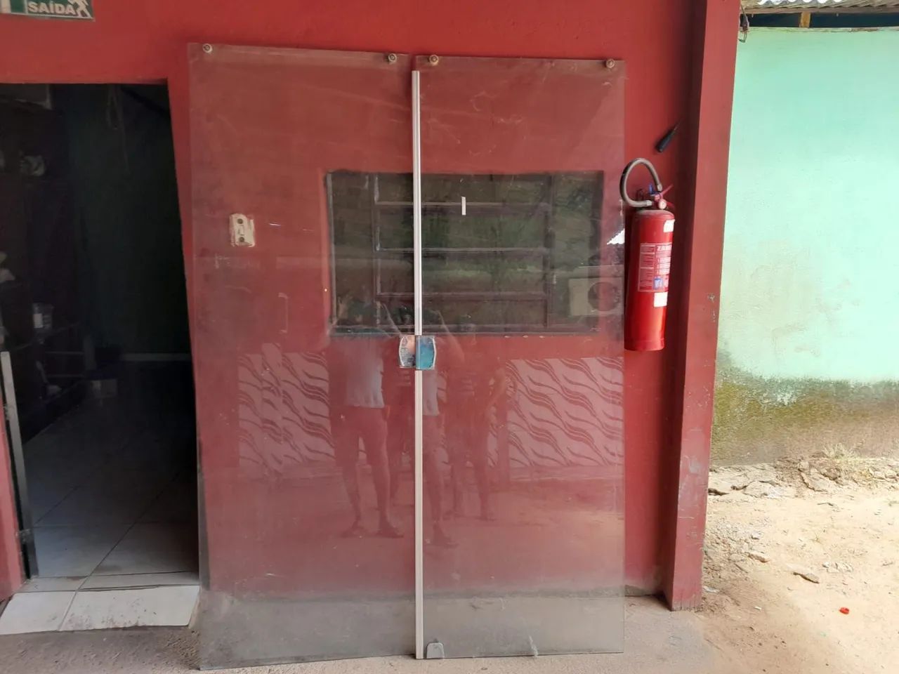 Porta em  vidro temperado 