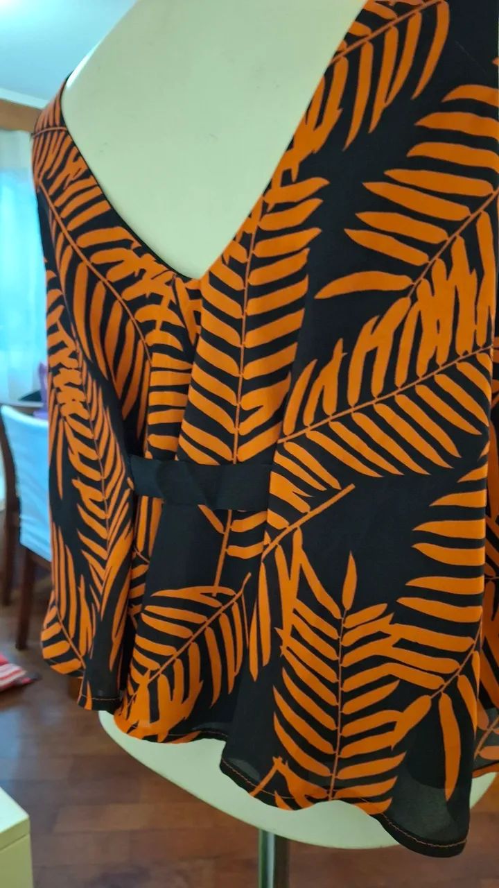 Regata Zara estampa folhas descolada  - Foto 2