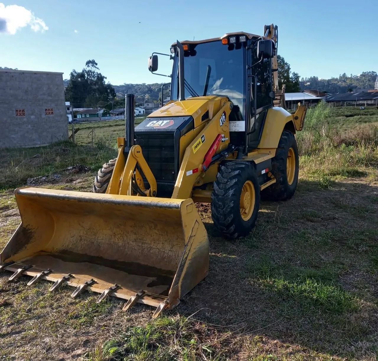Retroescavadeira Caterpillar 416 22/22 - Entrada de 10% - Foto 5
