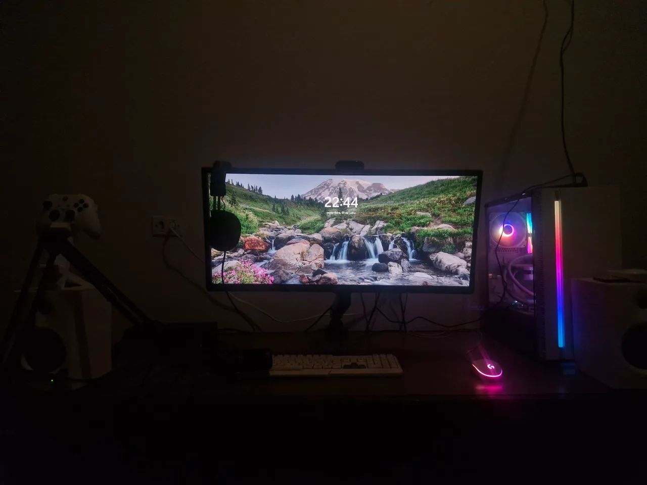 PC Setup Gamer Branco completo para edição - Foto 3