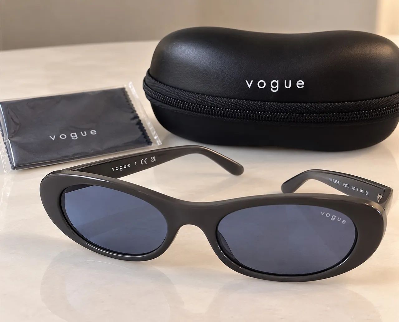 ÓCULOS DE SOL VOGUE EYEWEAR - NOVO, NUNCA USADO!