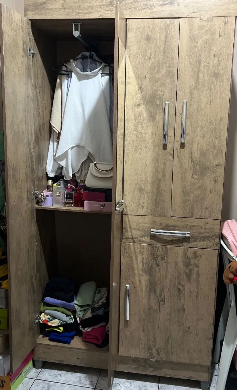 Guarda roupas de solteiro - Foto 2