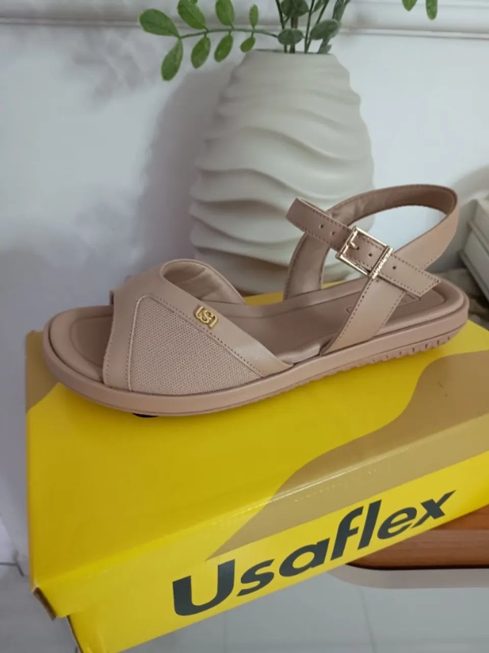 Sandália Usaflex nova