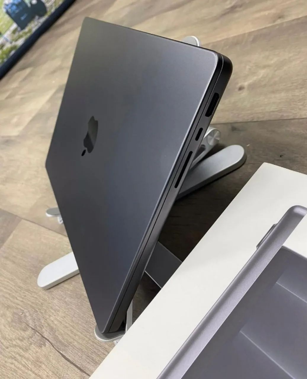 ?Apple Macbook M4 Pro - 14.2 Polegadas - 24/512GB - Space Black - Foto 2