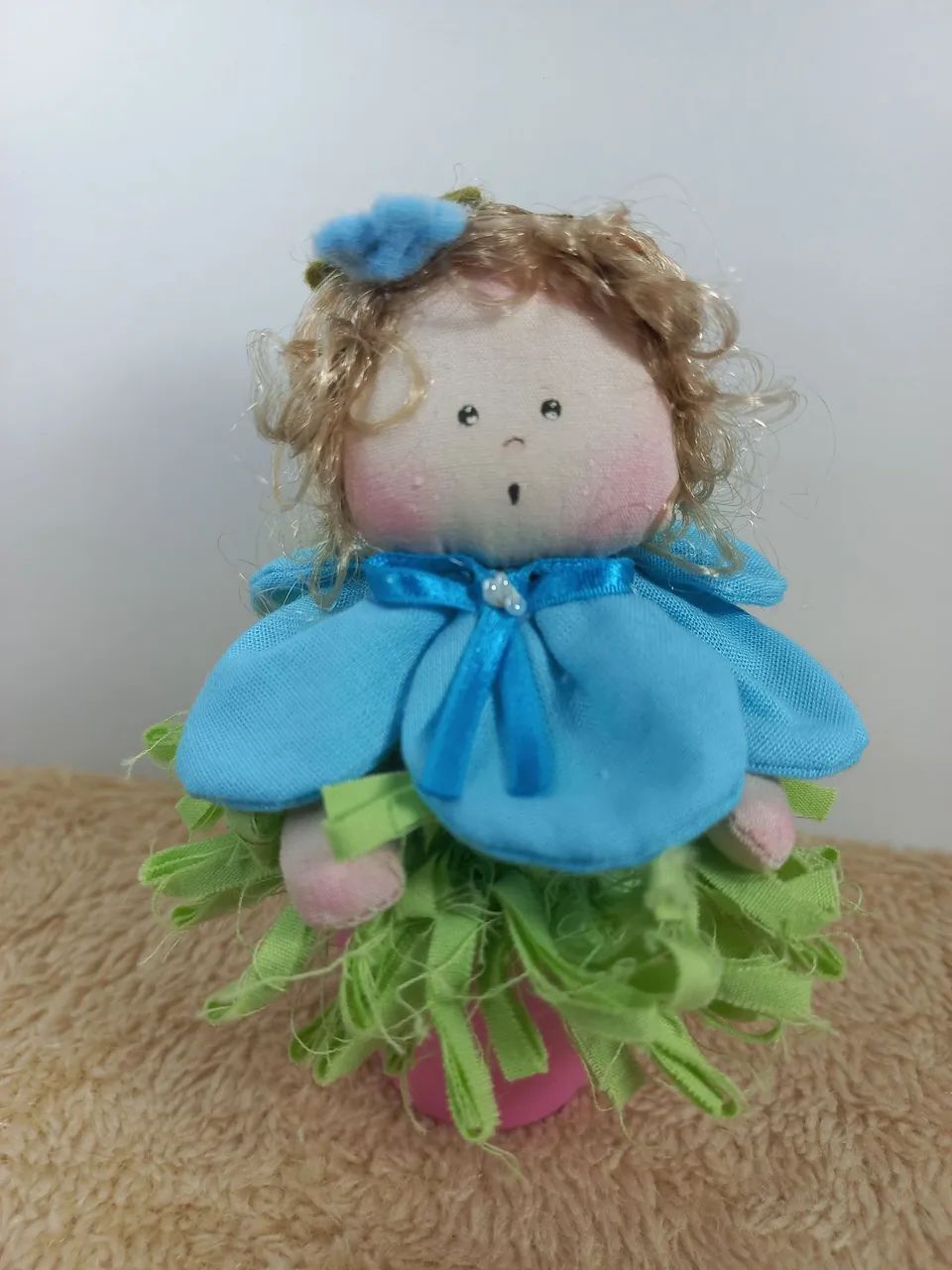 Boneca coleção Florescer - Pétalas azuis
