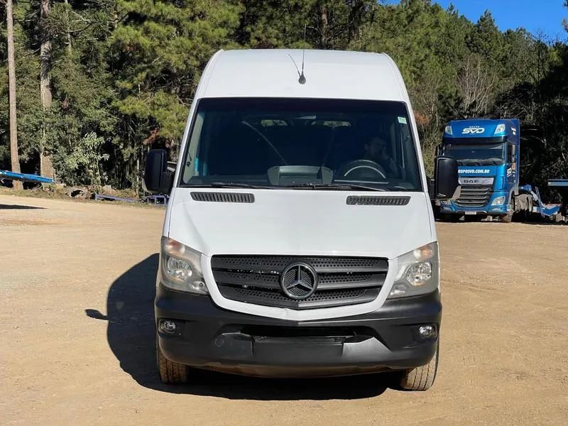 MB SPRINTER 415 ANO 2019 TETO ALTO COM 433 MIL KM - 16 LUGARES - REPASSE  - Foto 2