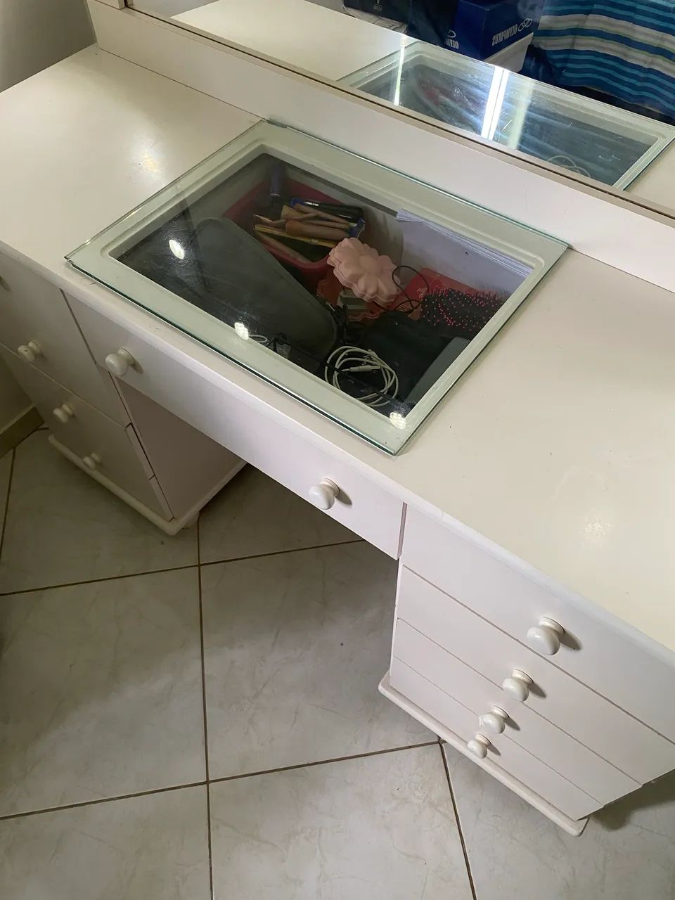 Penteadeira Branca com espelho e iluminação  - Foto 3