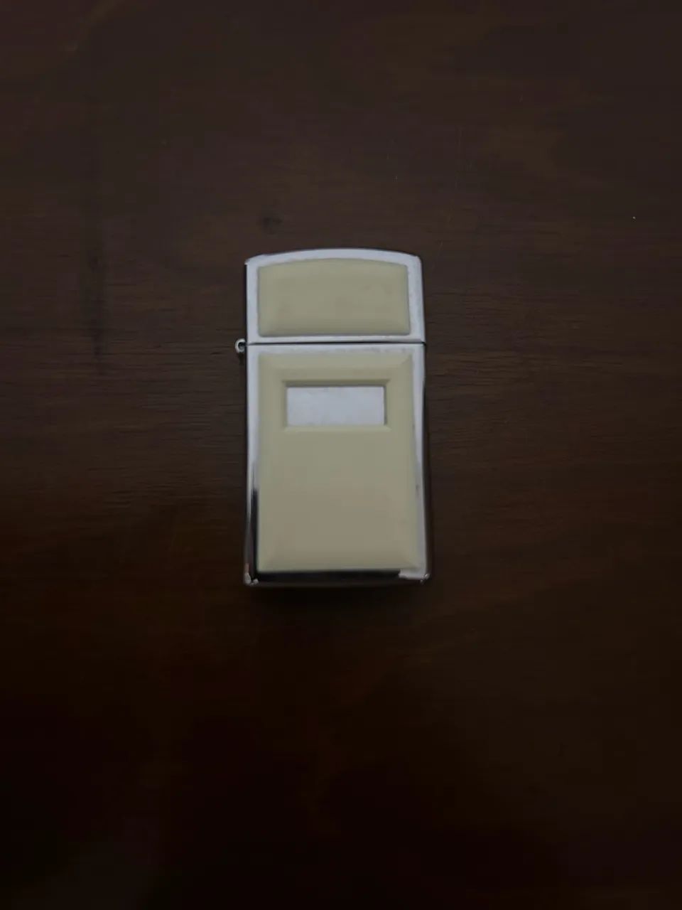 Zippo Ultralite Slim Branco 