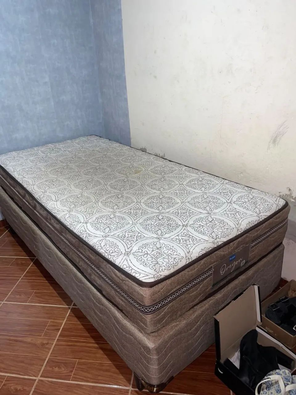 Cama Box solteiro 