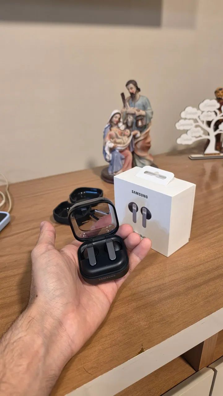Galaxy Buds 4 - Foto 4