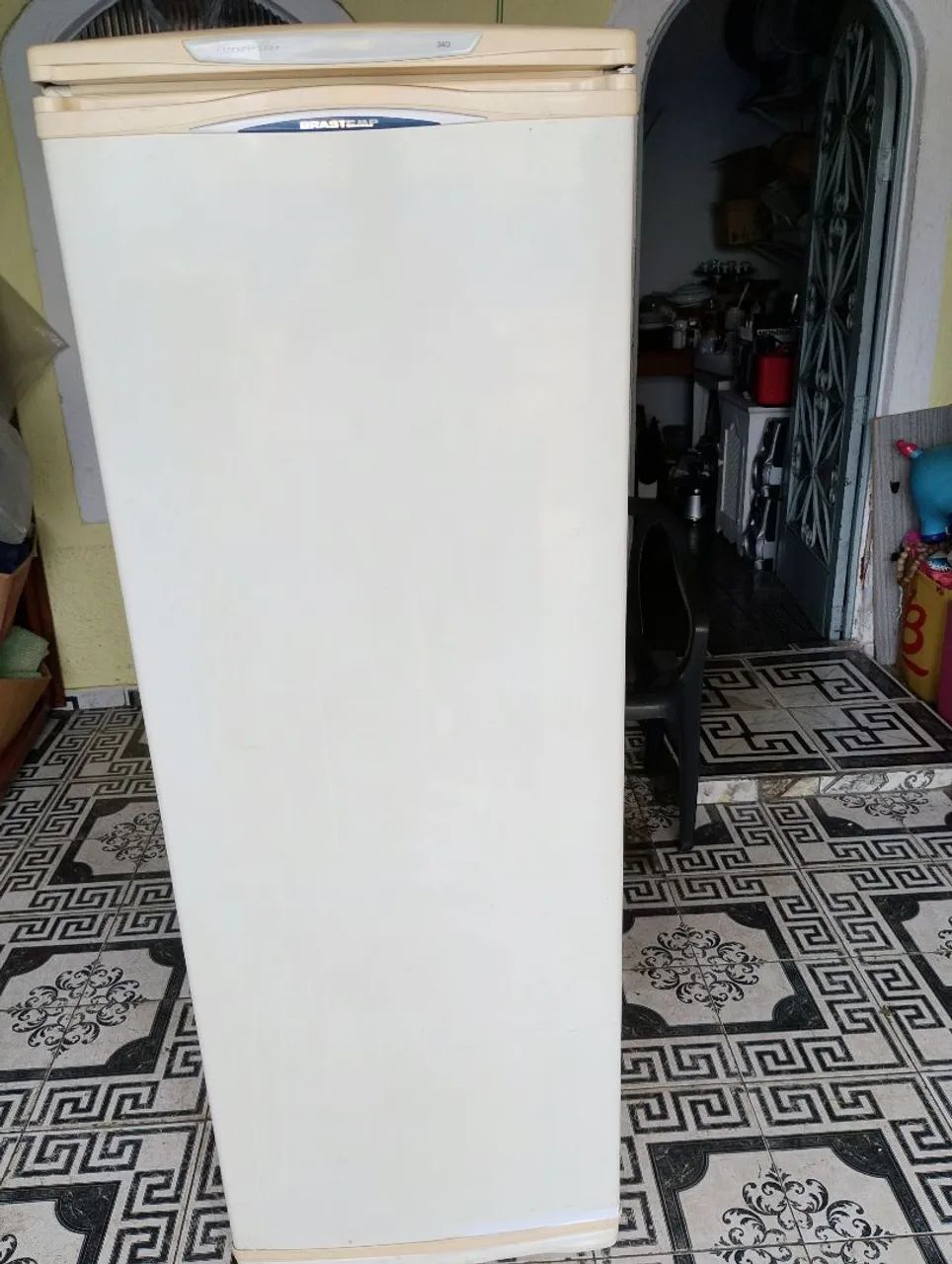Vendo geladeira funcionando 
