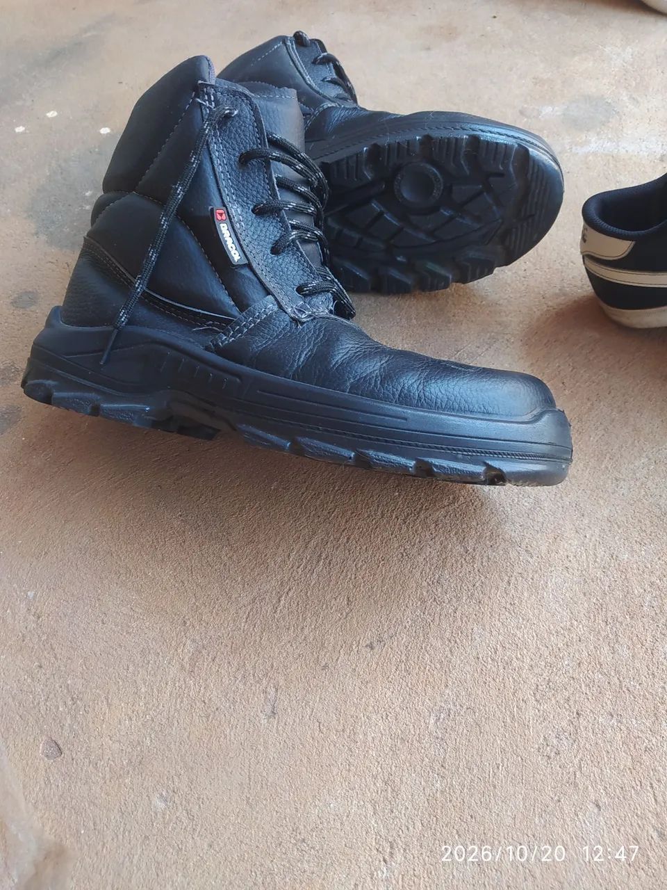 Bota e tênis original 