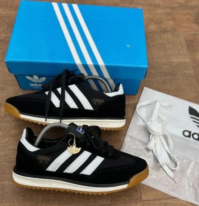 Tênis Adidas