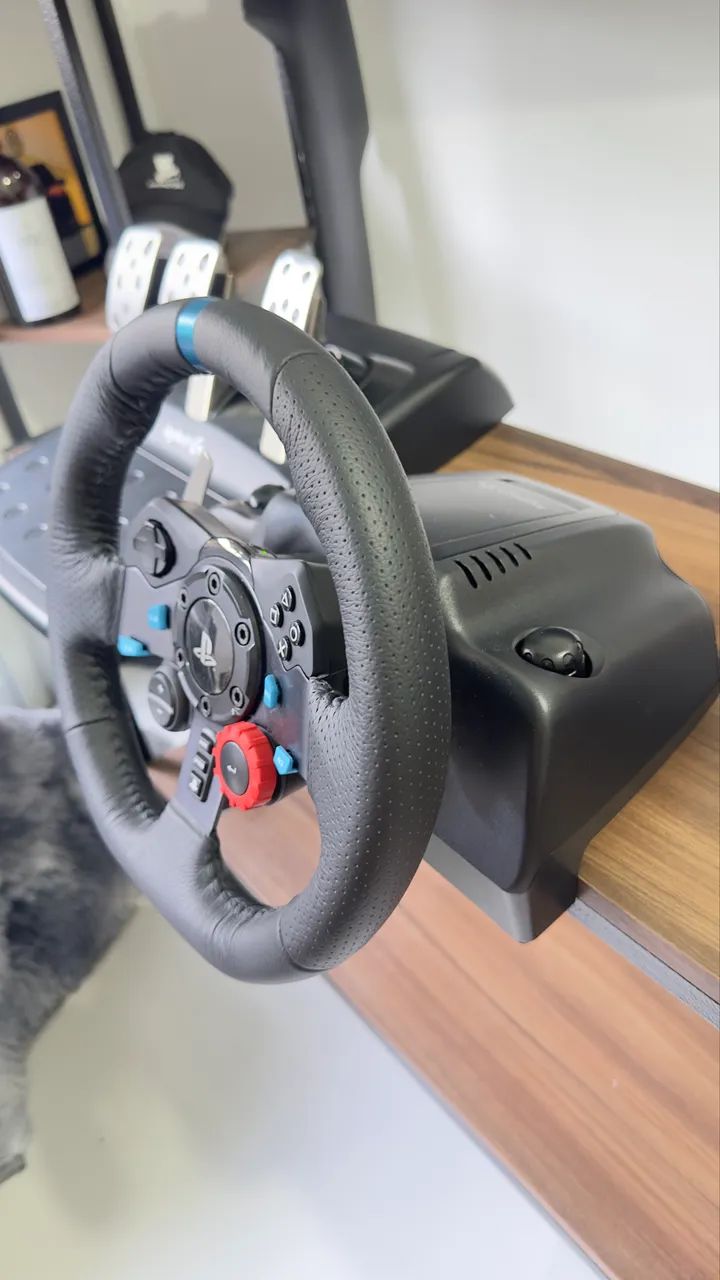Volante Logitech G29 + Pedais - PS4/PS5 e PC - Foto 3