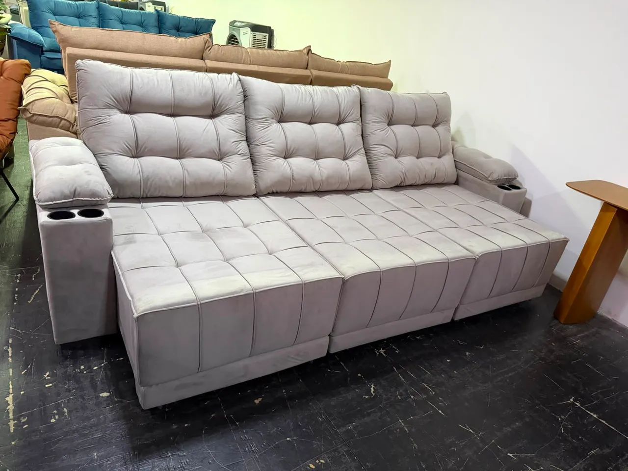 SOFÁ RETRATIL R$2.049,00 ENTREGA GRATIS  - Foto 3