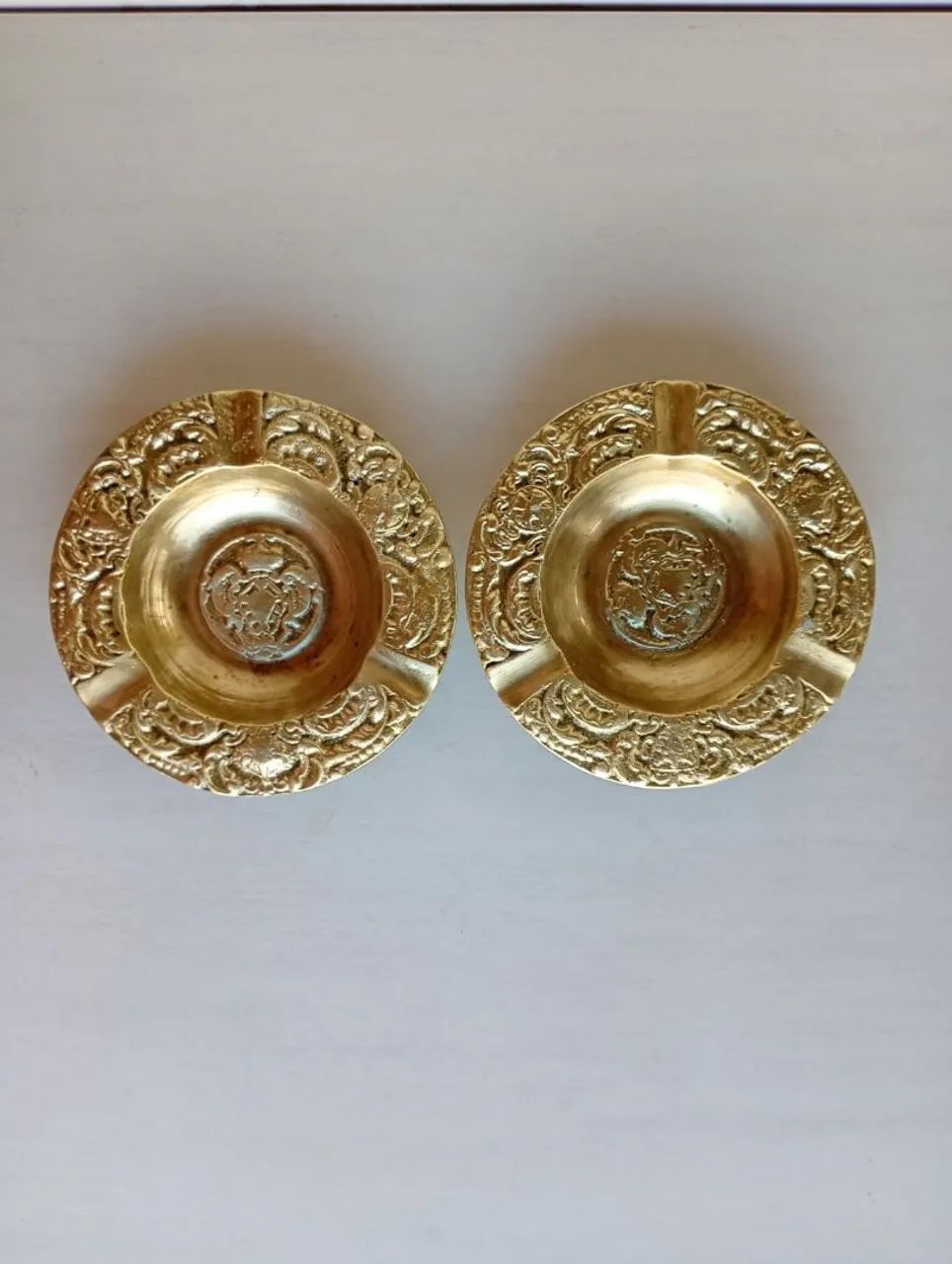 Cinzeiro antigo em bronze (par) - Foto 3