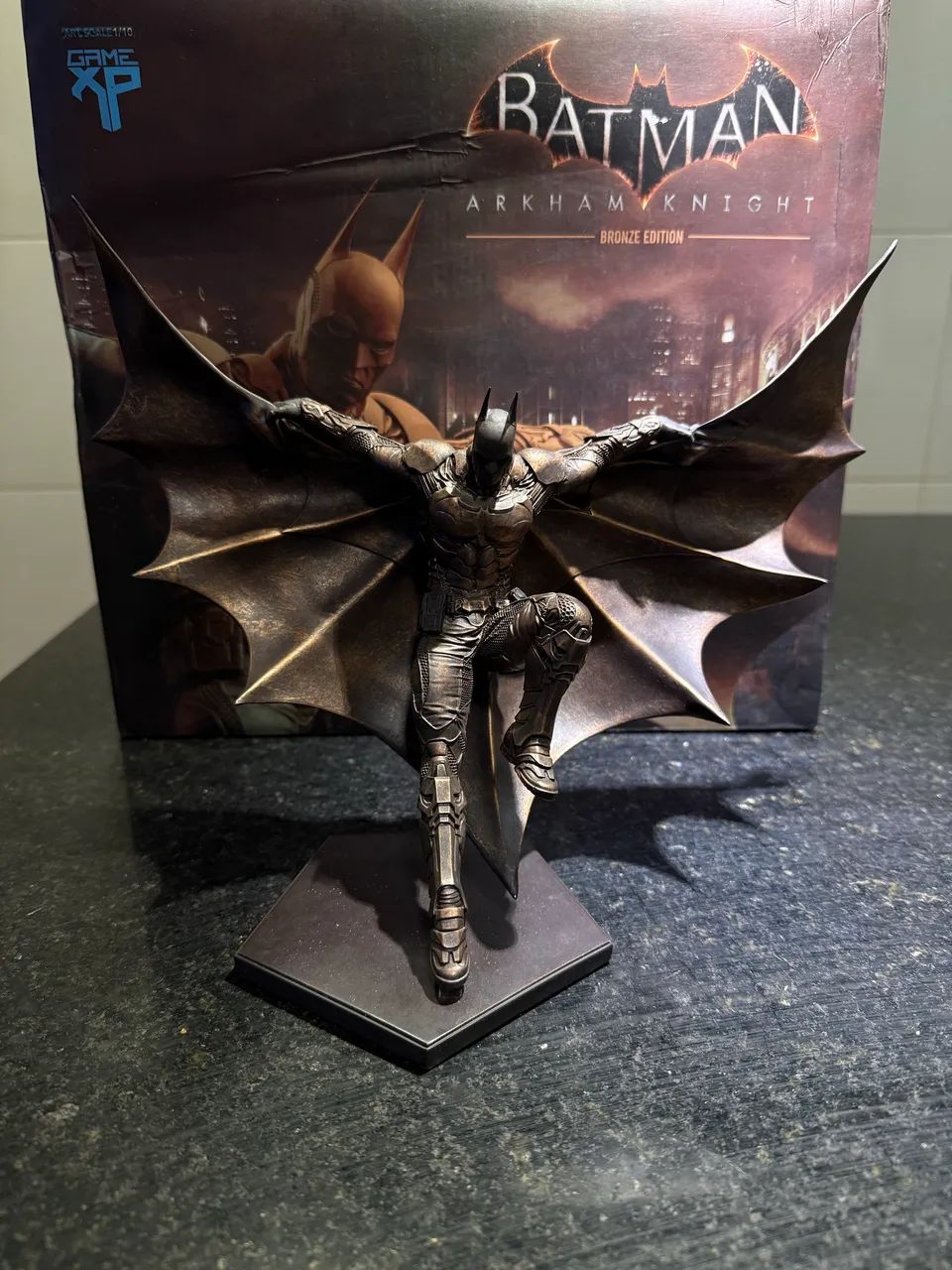 Batman Iron Studios Arkham Bronze Exclusiva Rock In Rio 2017 (Usado)