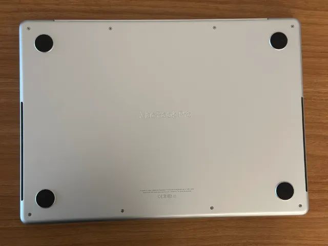Apple Macbook Pro M1 Pro 16gb 512gb 14 Pol. Prata - Notebooks