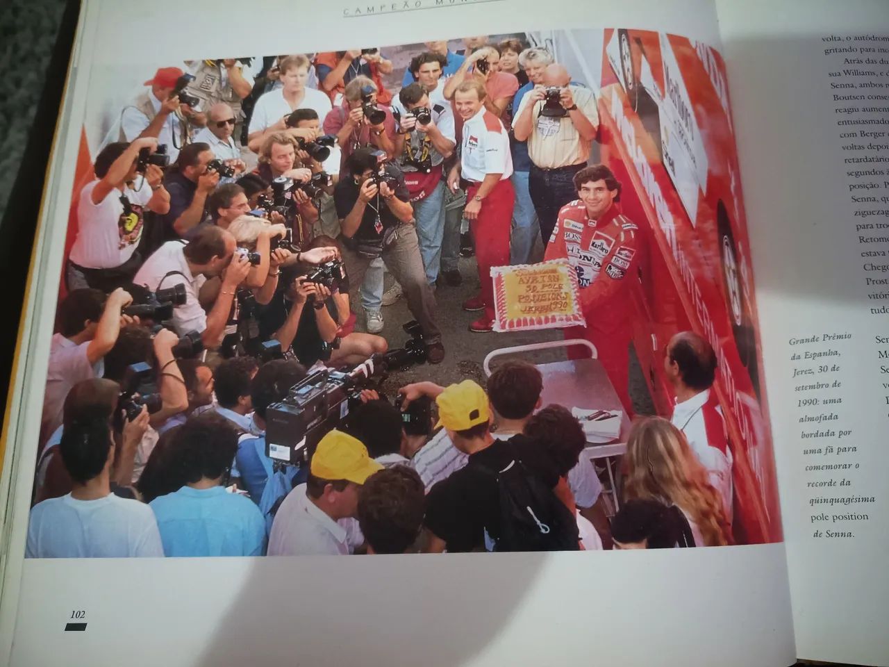 Livro 75 páginas Ayrton Senna sua história e documentário inconi para colecionador.men - Foto 5