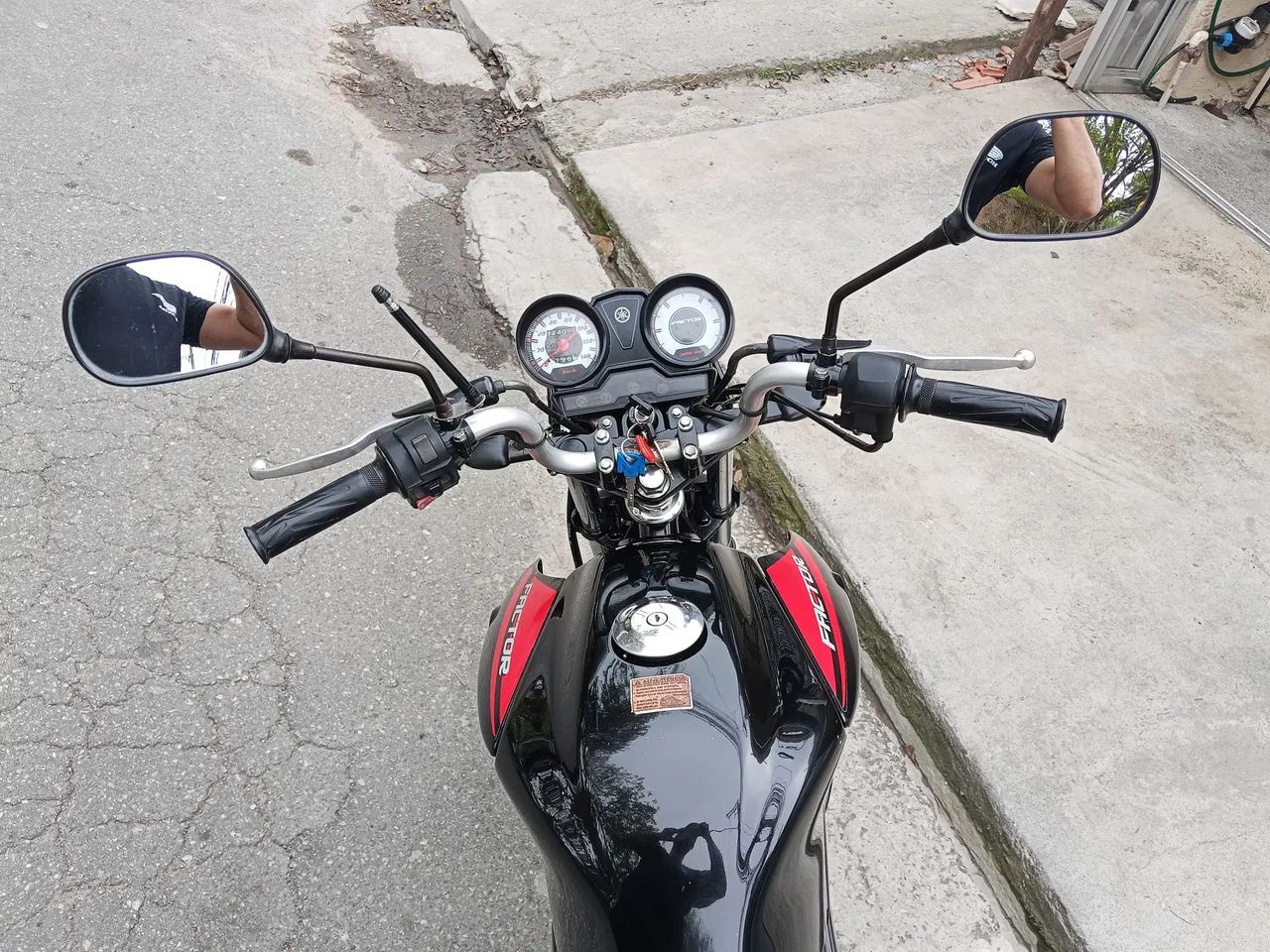 Yamaha Factor 125cc - Foto 4