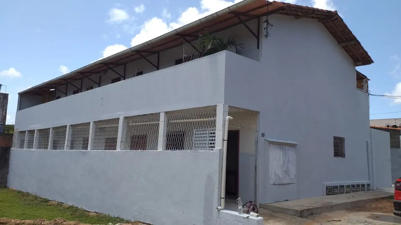 Vendo prédio com 8 Kitnets no valor de 280mil - Foto 2
