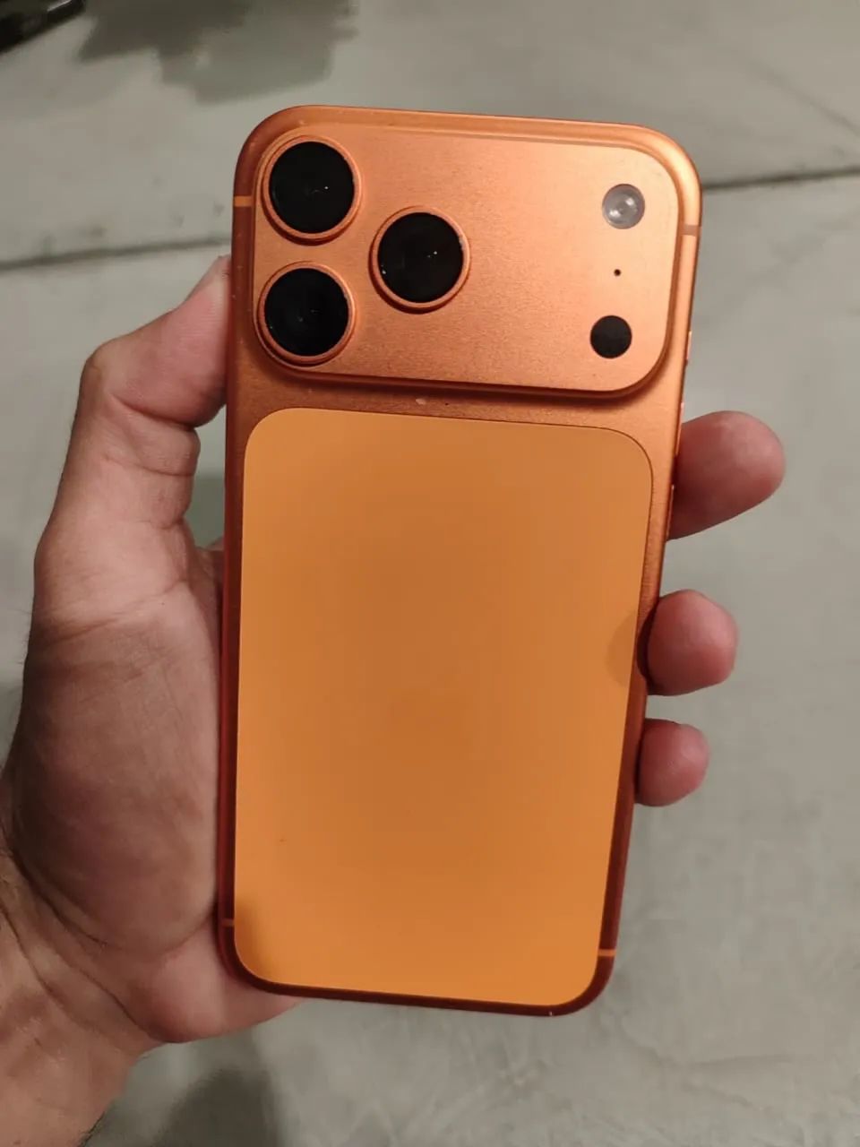iPhone 17 pro max laranja  - Foto 3