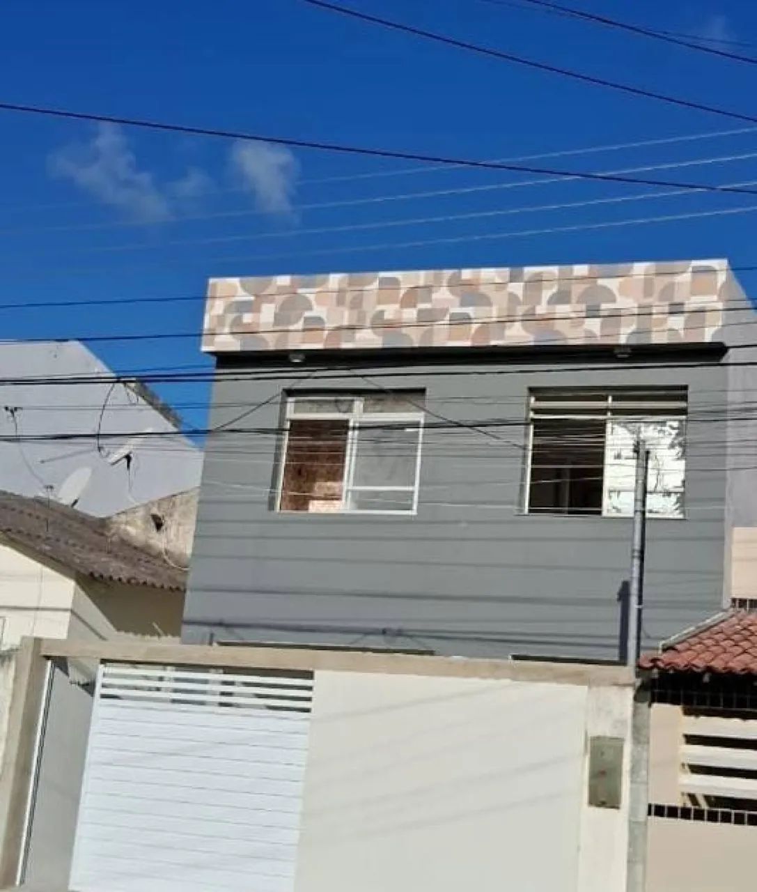 CASA EM RUA PÚBLICA - SUÍSSA (1)