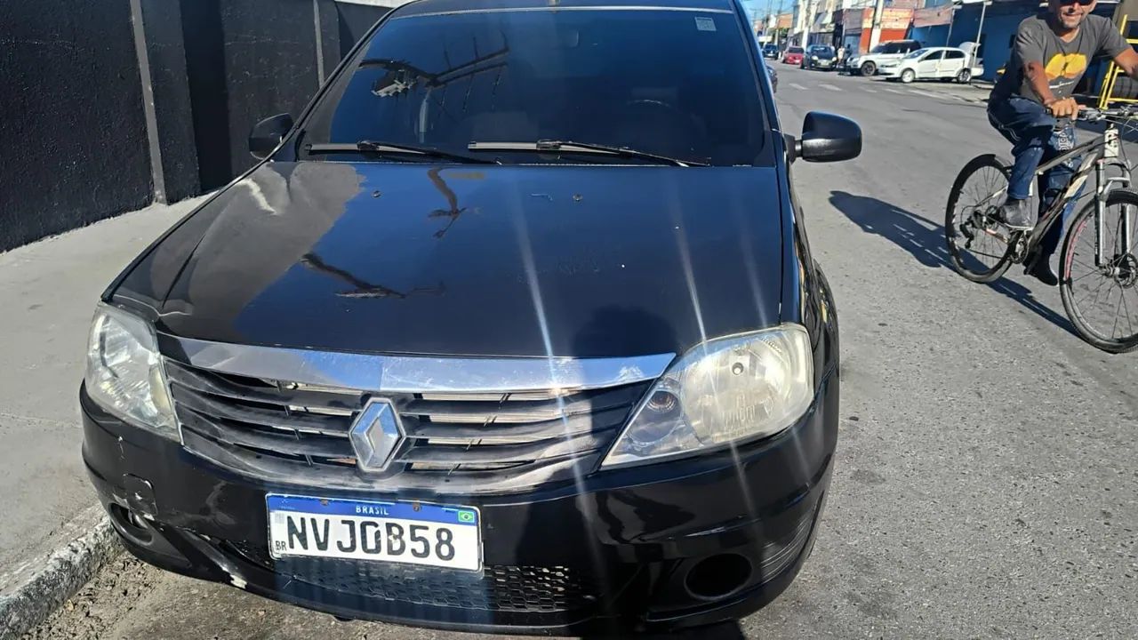 Renault Logan Expression Hi-flex 1.6 8V 4P 2011 - Foto 2