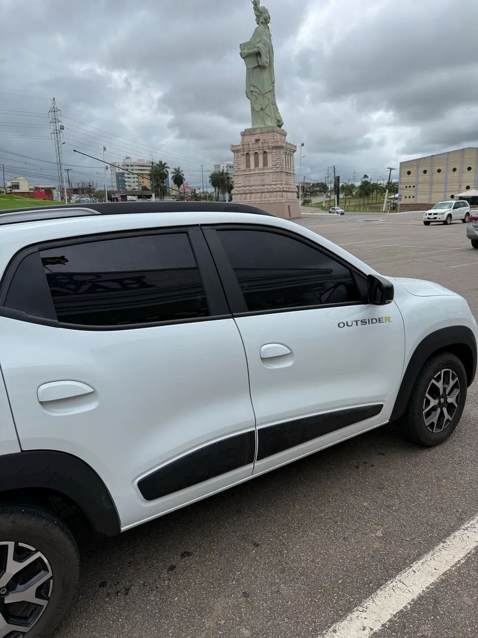 Renault Kwid Outsider 1.0 Flex 12V 5P Mec. 2025 - Foto 4