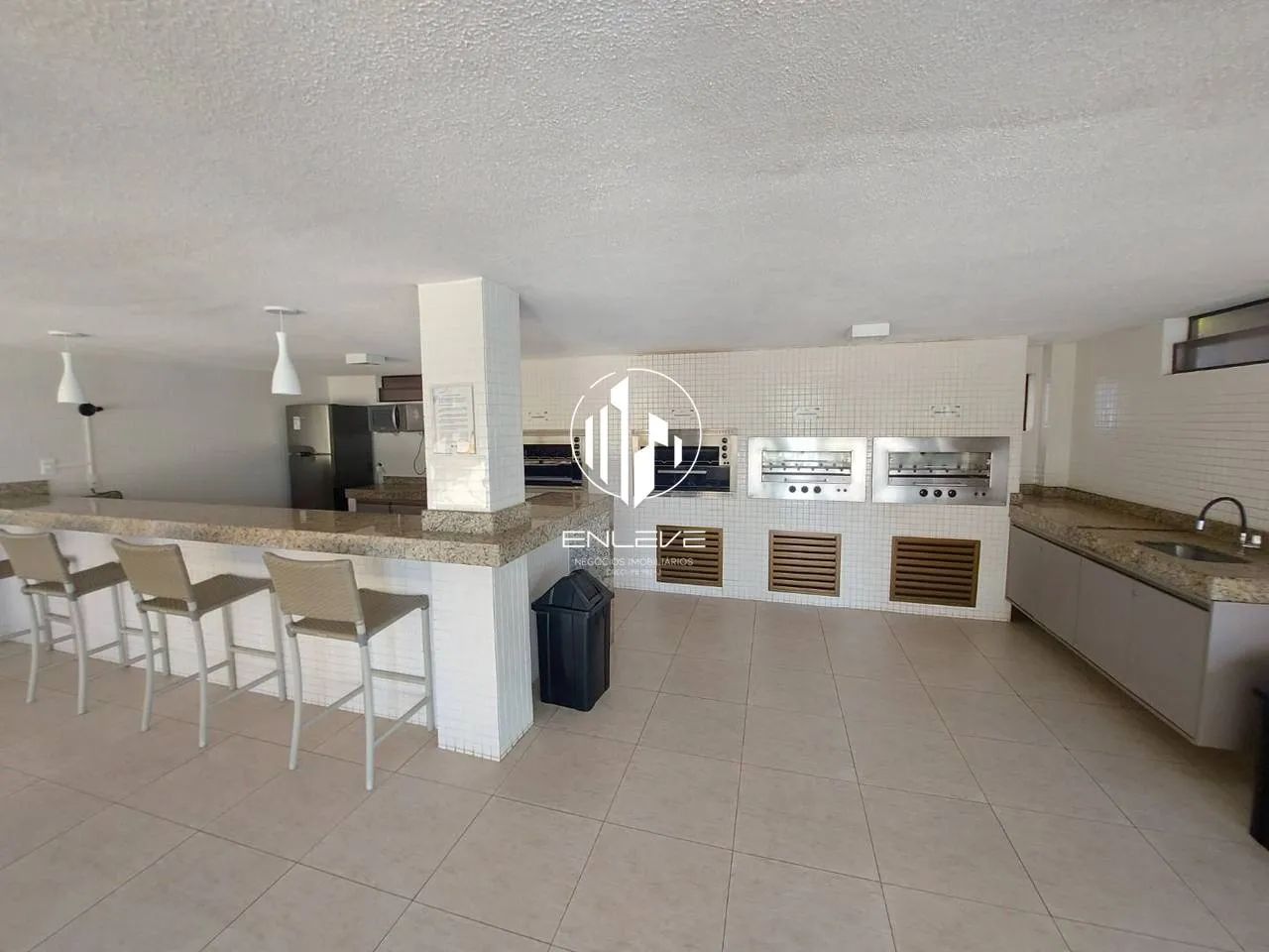 Apartamento Pé na Areia, de 72m2 com 2 Quartos e Todo Mobiliado - Foto 4