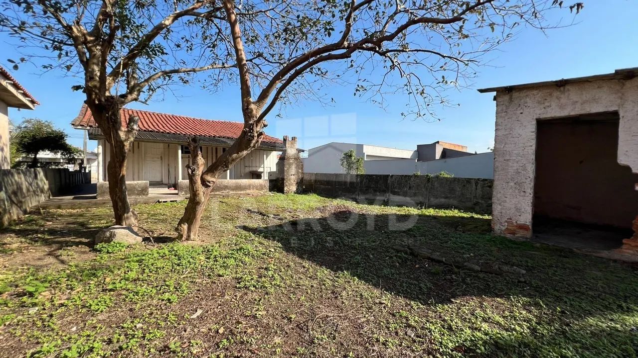 Terreno à venda em região residencial com boa mobilidade