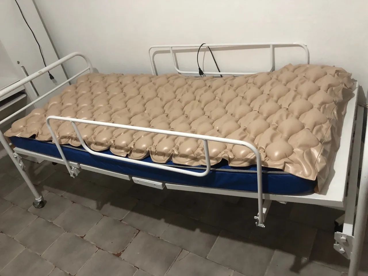 CAMA HOSPITALAR - Perfeito estado! - Foto 2
